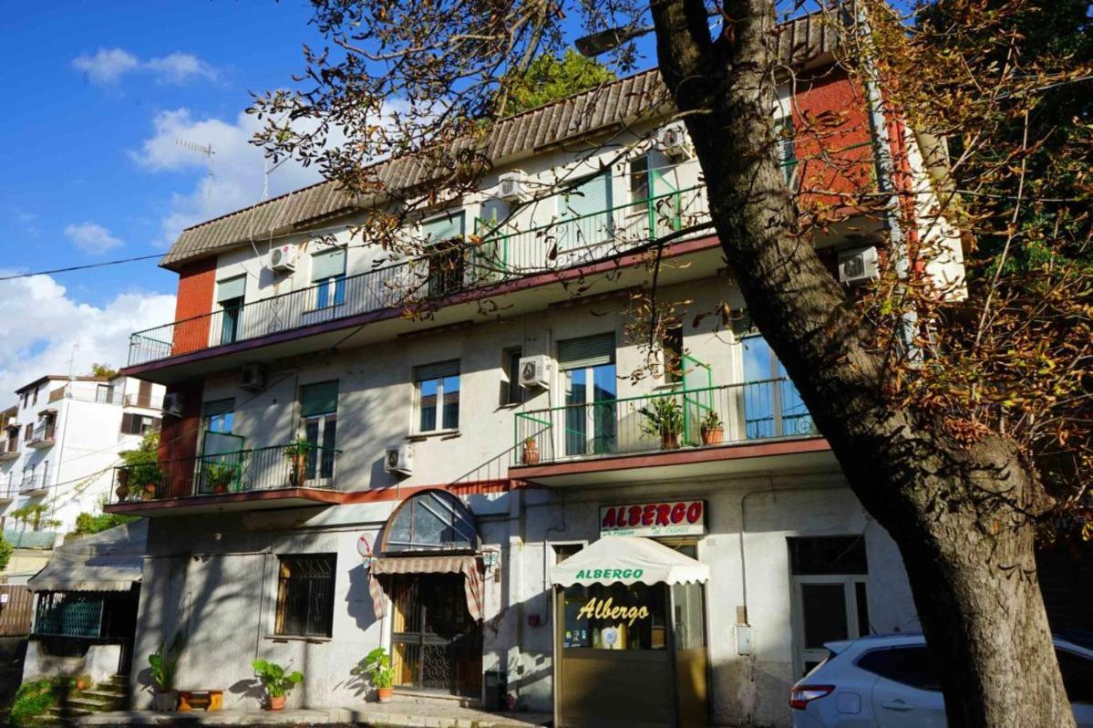 Albergo Da Peppino Poggio Mirteto Exterior foto